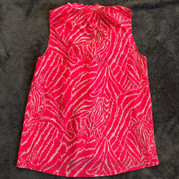 SOLD ❌ Lilly Pulitzer Dahlia Pink Tank Top - Picture 6 of 6
